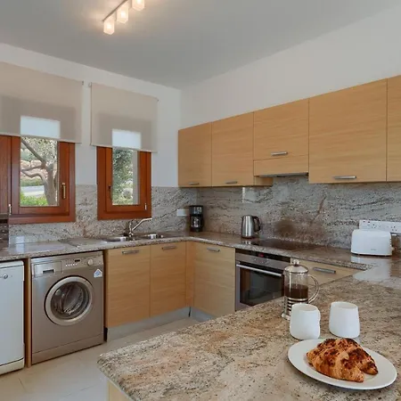 Willa Aphrodite Hills Junior Villas Junior Te02 Air Conditioning Private Pool 2 Bedrooms P